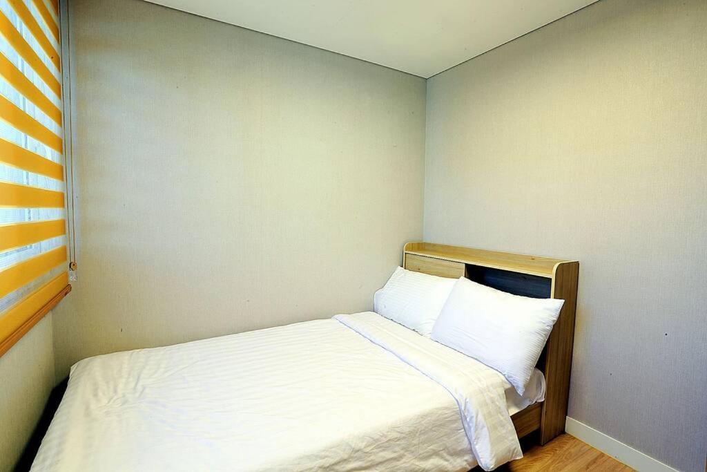 Coveted Palms Village Pension Чеджудо Экстерьер фото